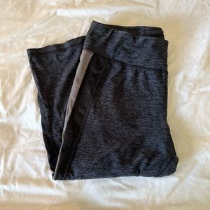 Athletic brand 3/4 leggings